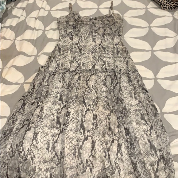 Lulus Dresses & Skirts - Snakeskin print lined midi dress